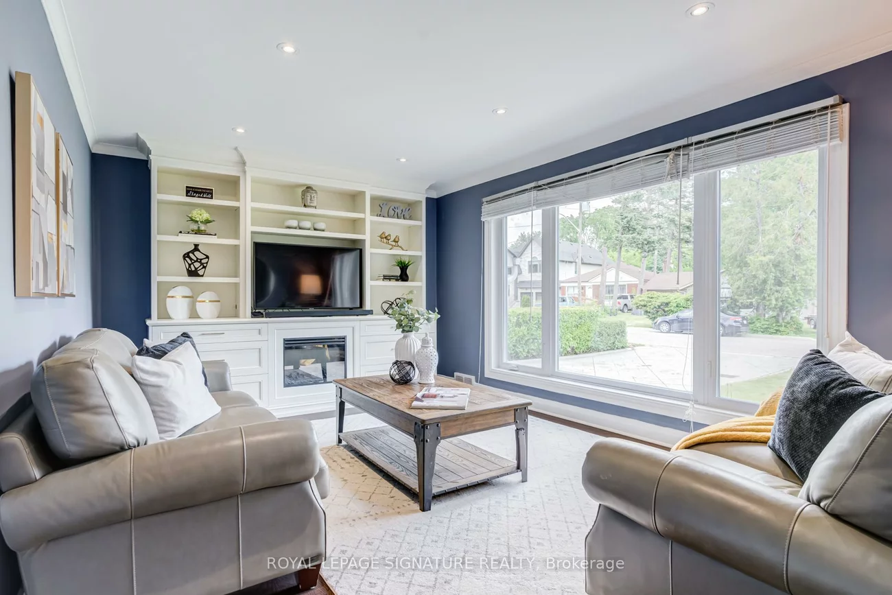 1472, Myron, Lakeview, Mississauga