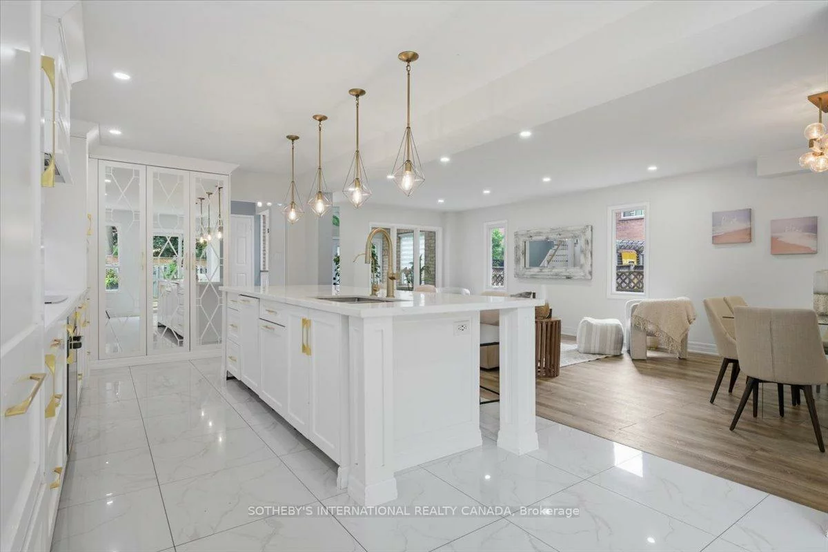 4104, Credit Pointe, East Credit, Mississauga