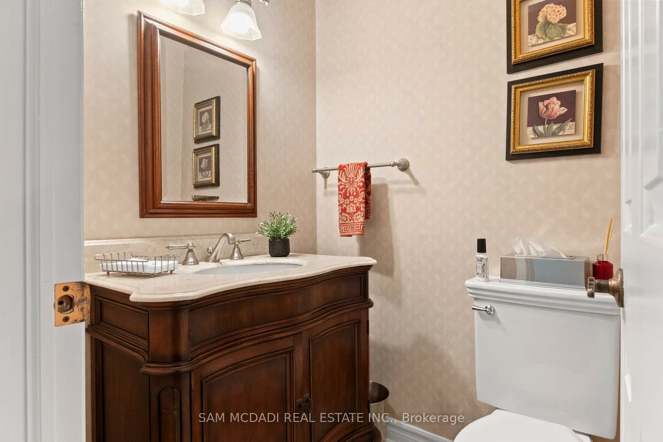 1653, Sherwood Forrest, Sheridan, Mississauga