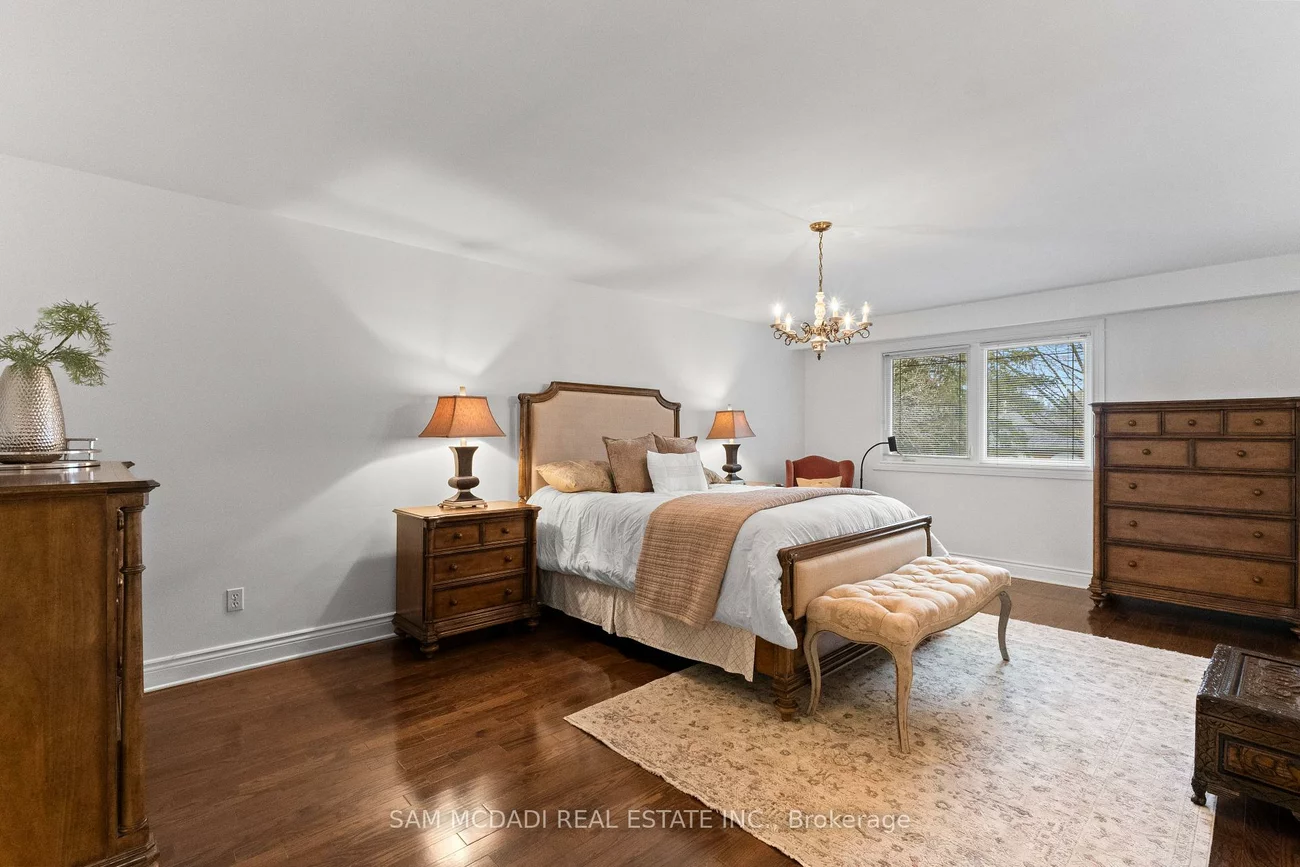 1653, Sherwood Forrest, Sheridan, Mississauga