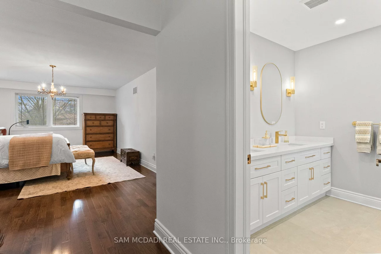 1653, Sherwood Forrest, Sheridan, Mississauga