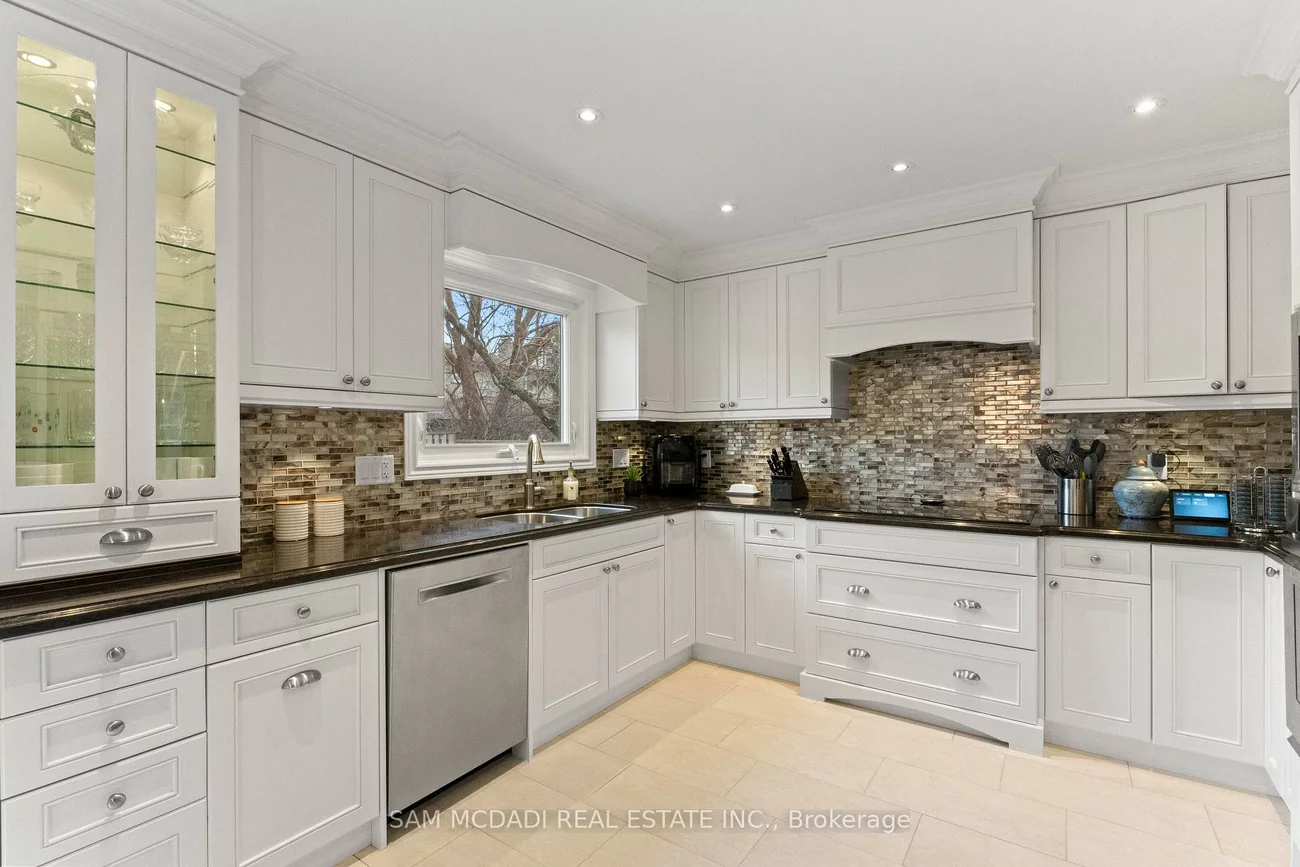1653, Sherwood Forrest, Sheridan, Mississauga