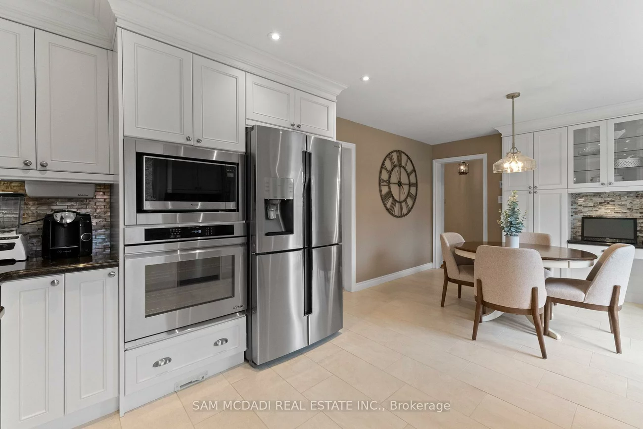 1653, Sherwood Forrest, Sheridan, Mississauga