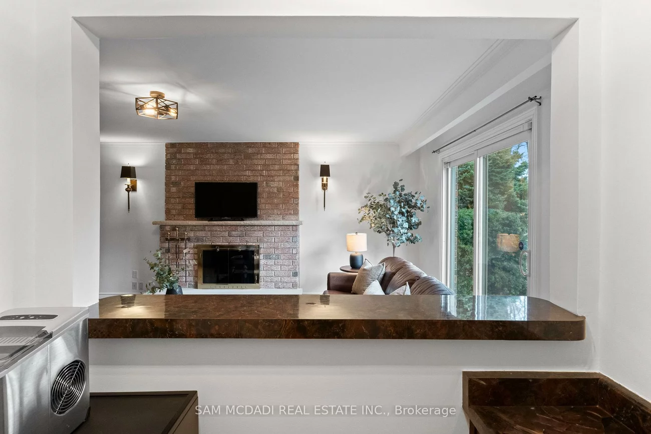 1653, Sherwood Forrest, Sheridan, Mississauga
