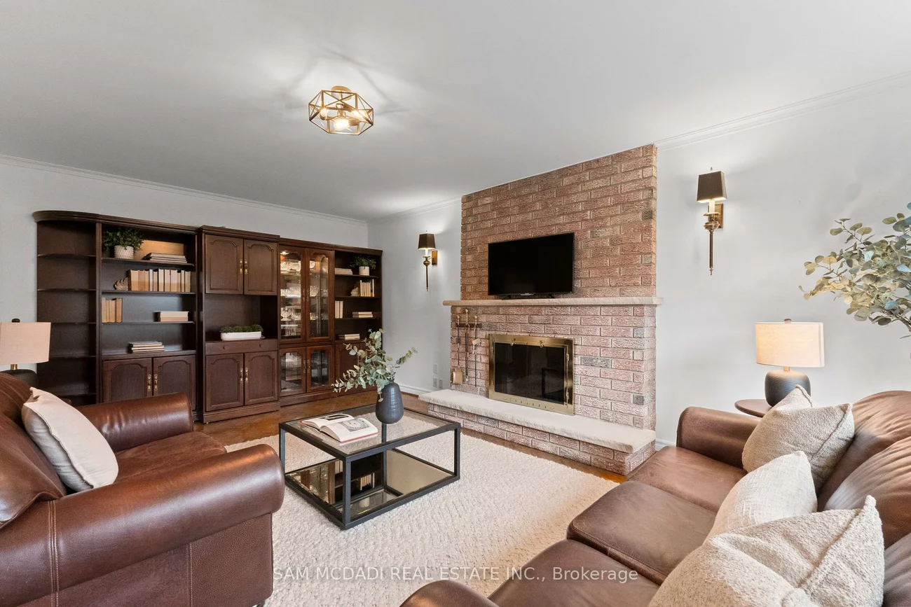 1653, Sherwood Forrest, Sheridan, Mississauga