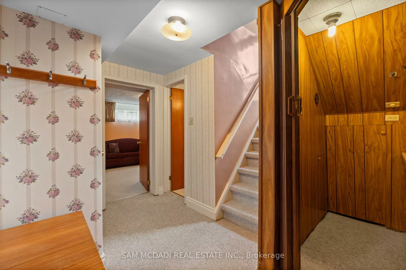 757, Netherton, Applewood, Mississauga