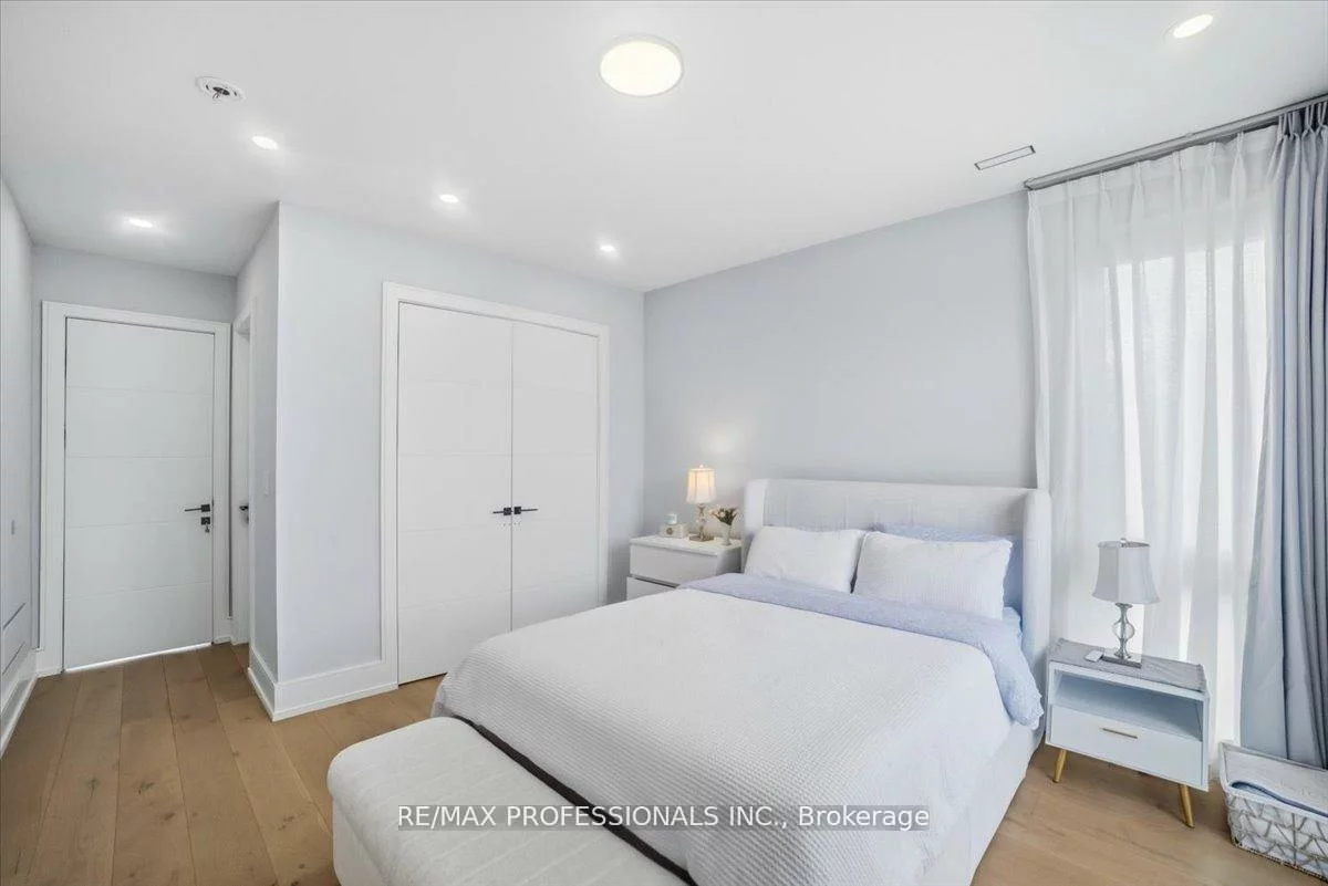 2206, UTLEY, Clarkson, Mississauga