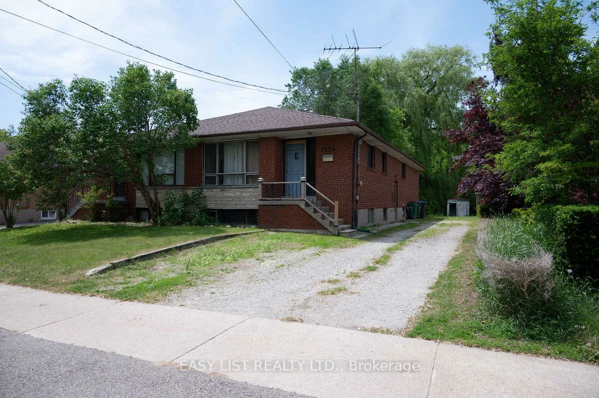 1574, Northmount, Lakeview, Mississauga