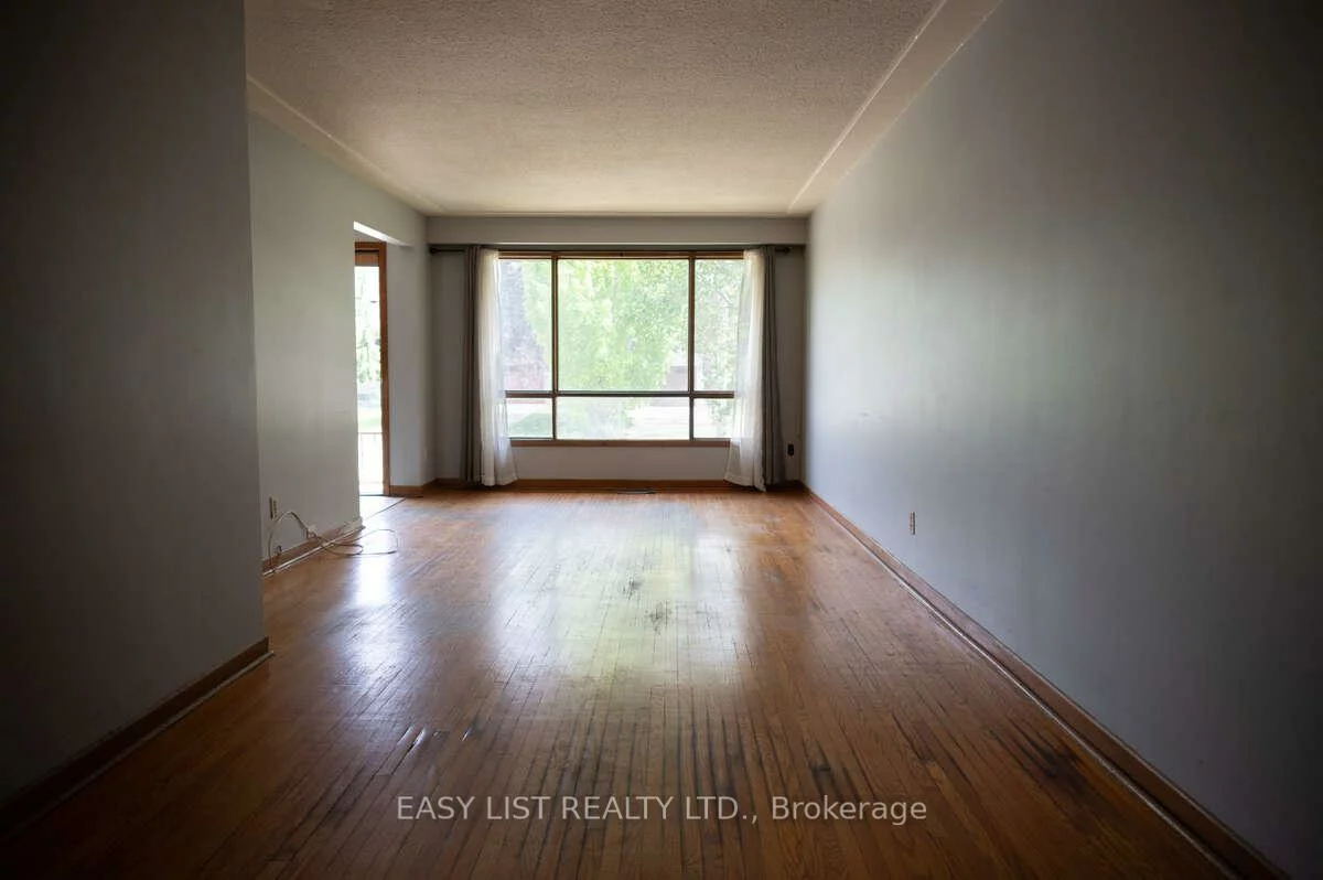 1574, Northmount, Lakeview, Mississauga