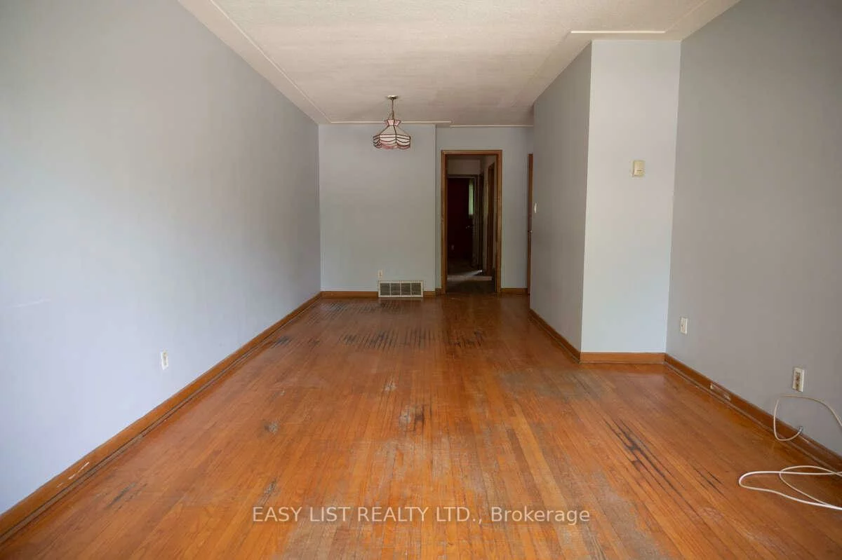 1574, Northmount, Lakeview, Mississauga