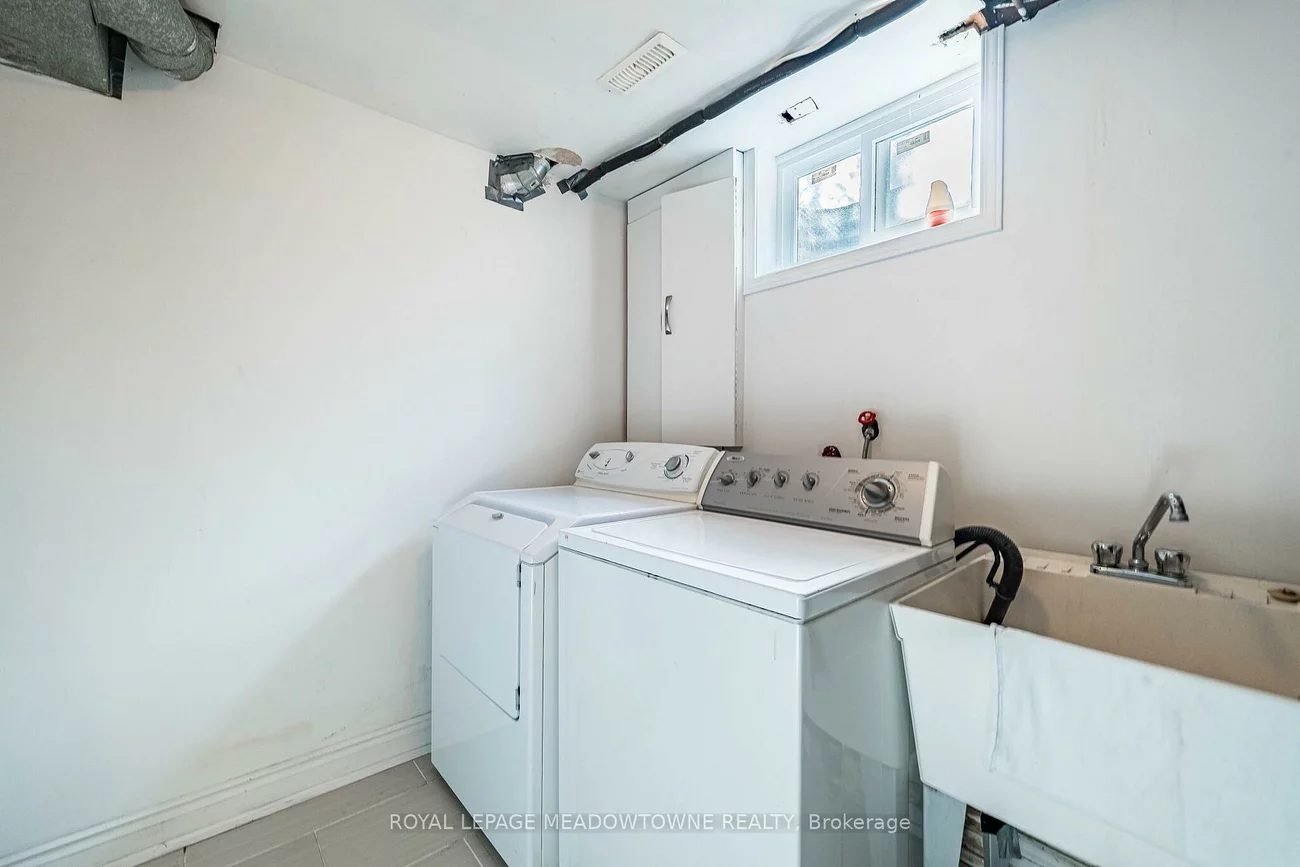 2155, Pashak, Cooksville, Mississauga