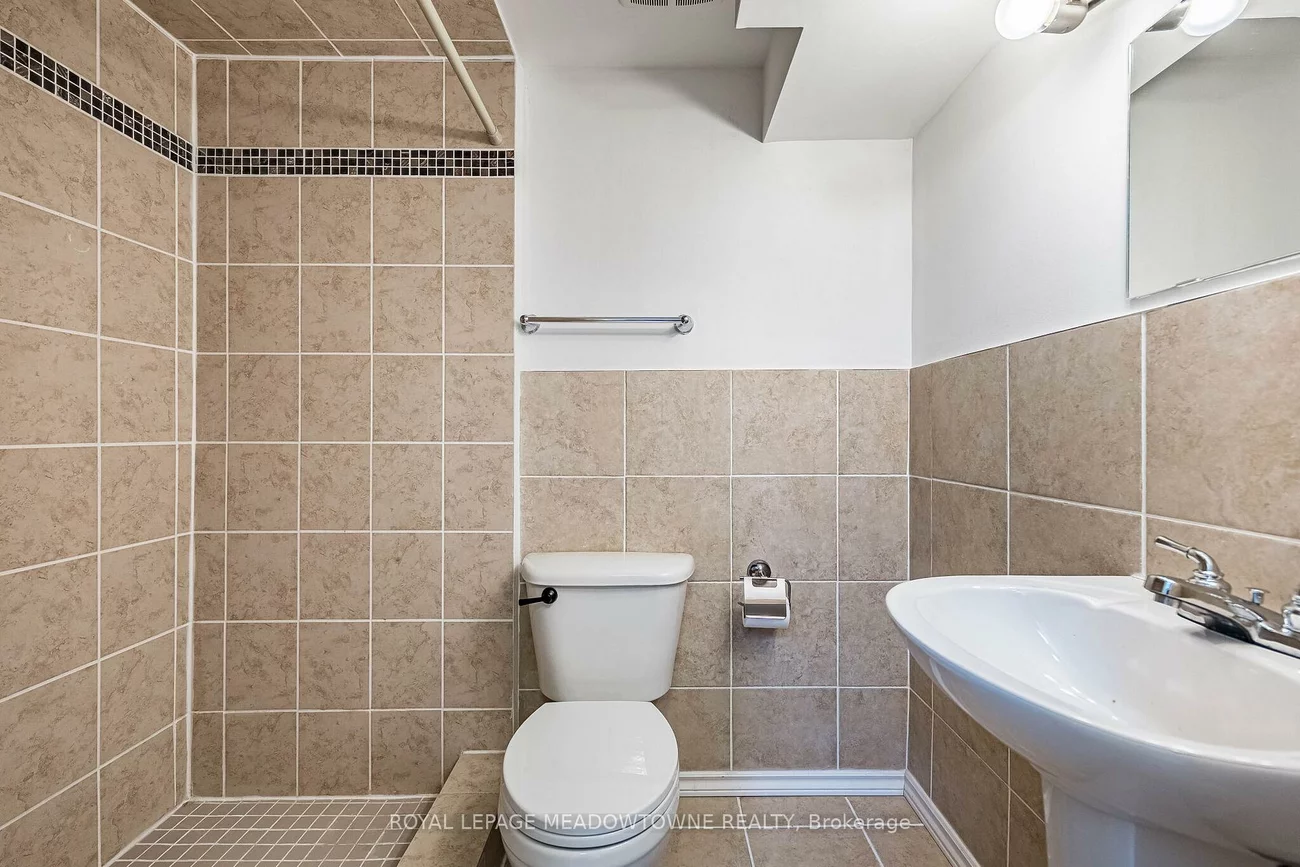 2155, Pashak, Cooksville, Mississauga