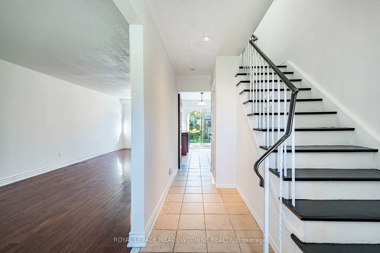 2155, Pashak, Cooksville, Mississauga