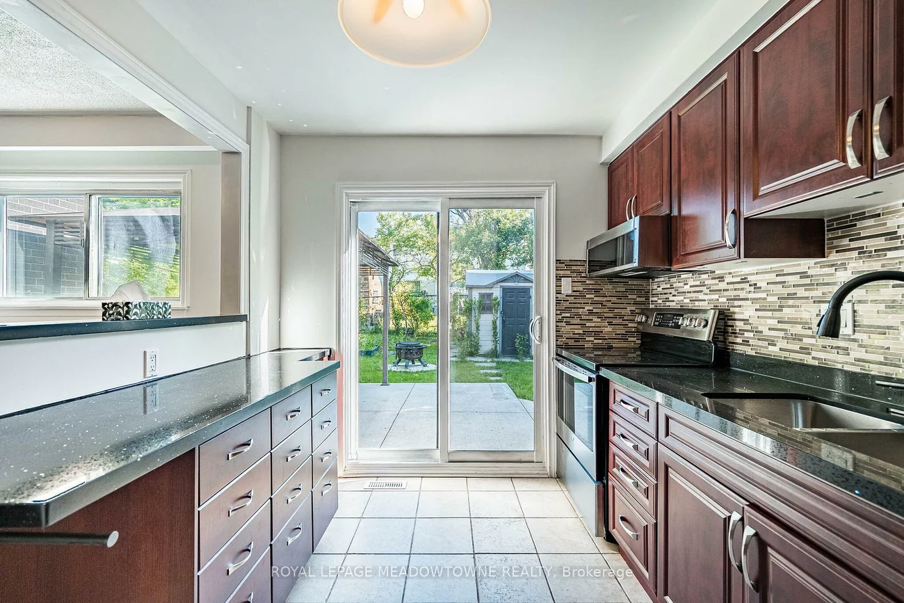 2155, Pashak, Cooksville, Mississauga