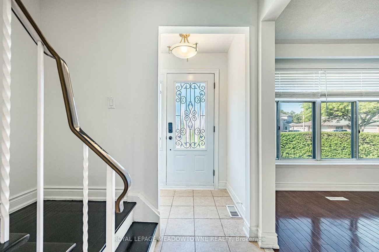 2155, Pashak, Cooksville, Mississauga
