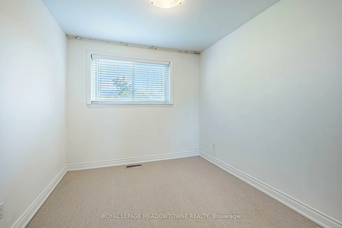 2155, Pashak, Cooksville, Mississauga