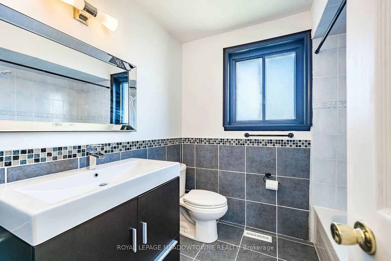 2155, Pashak, Cooksville, Mississauga