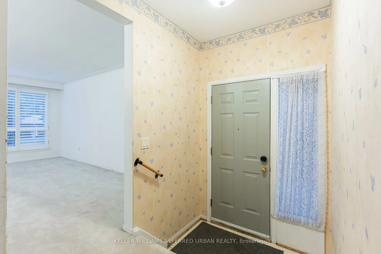1636, Robillard, Clarkson, Mississauga