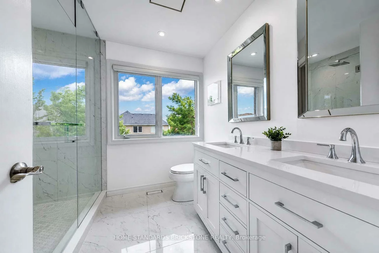 2954, Wisteria, Central Erin Mills, Mississauga