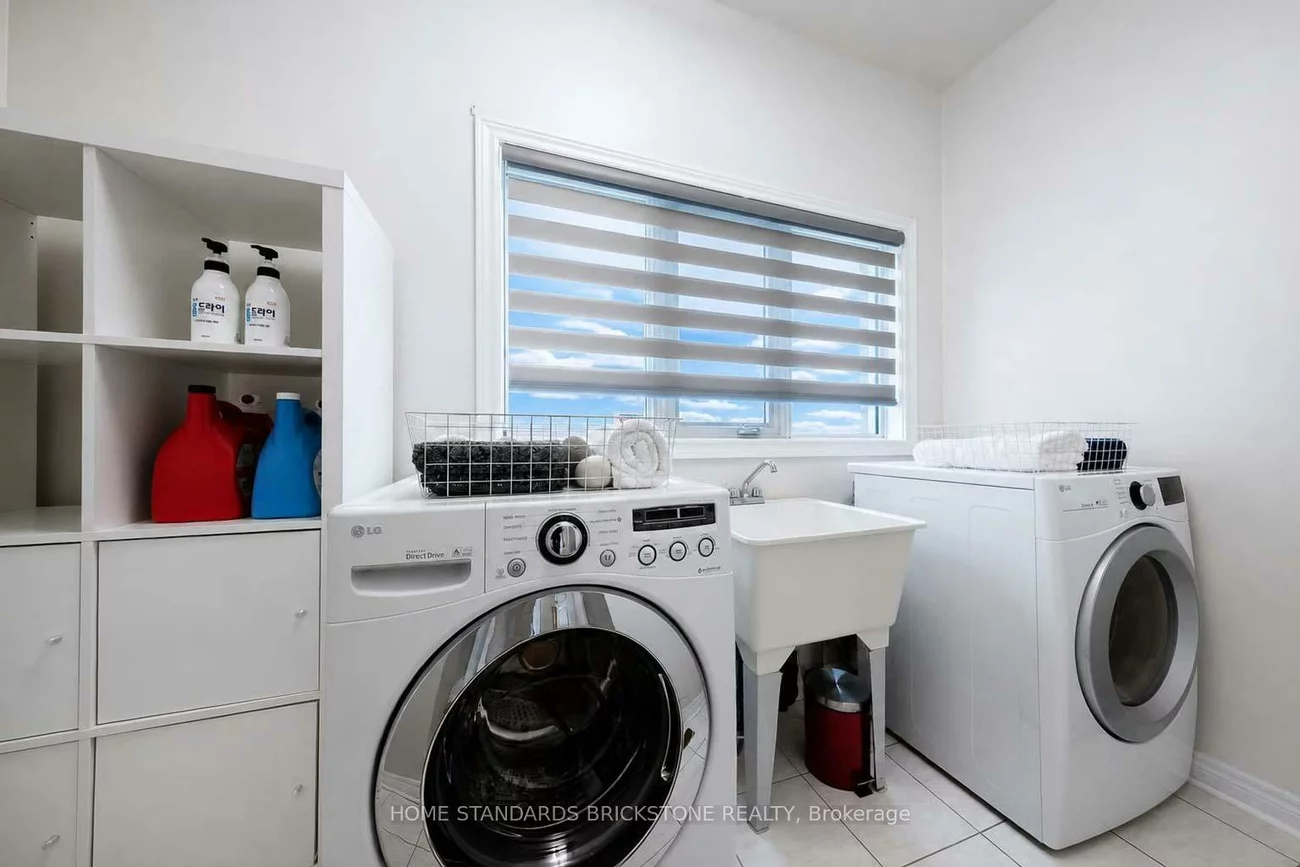 2954, Wisteria, Central Erin Mills, Mississauga