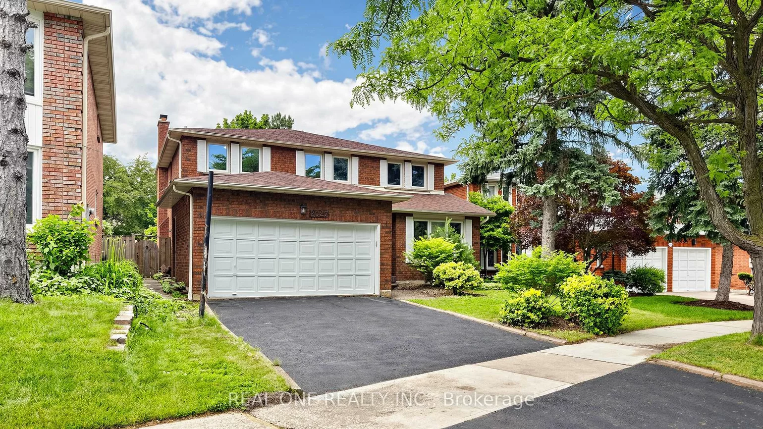 2027, Roy Ivor, Erin Mills, Mississauga