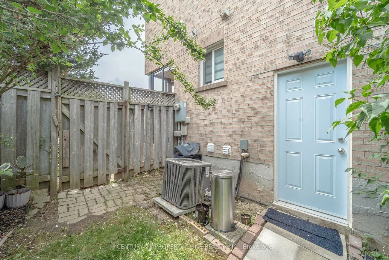 3020, Pendleton, Meadowvale, Mississauga