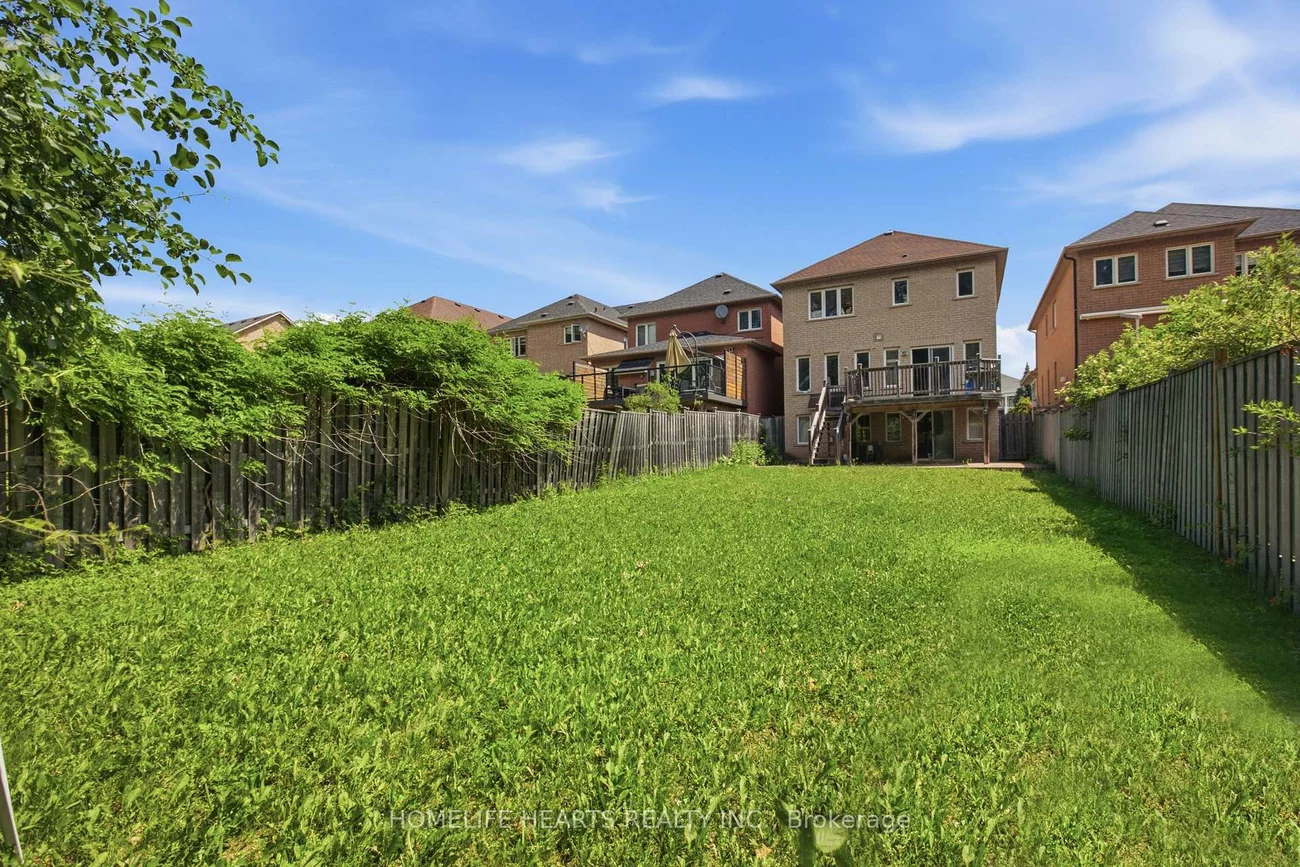 1077, Knotty Pine, Meadowvale Village, Mississauga
