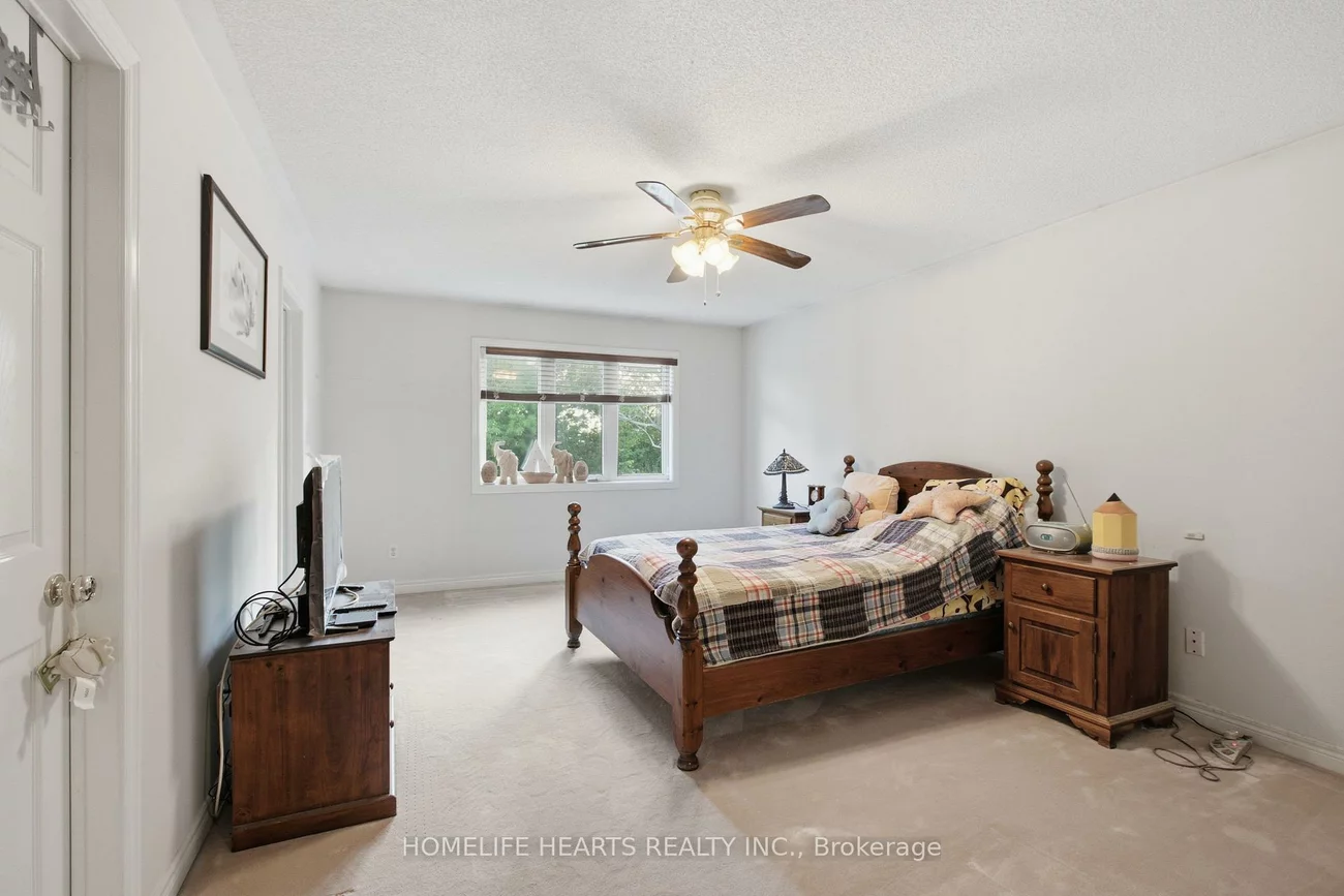 1077, Knotty Pine, Meadowvale Village, Mississauga