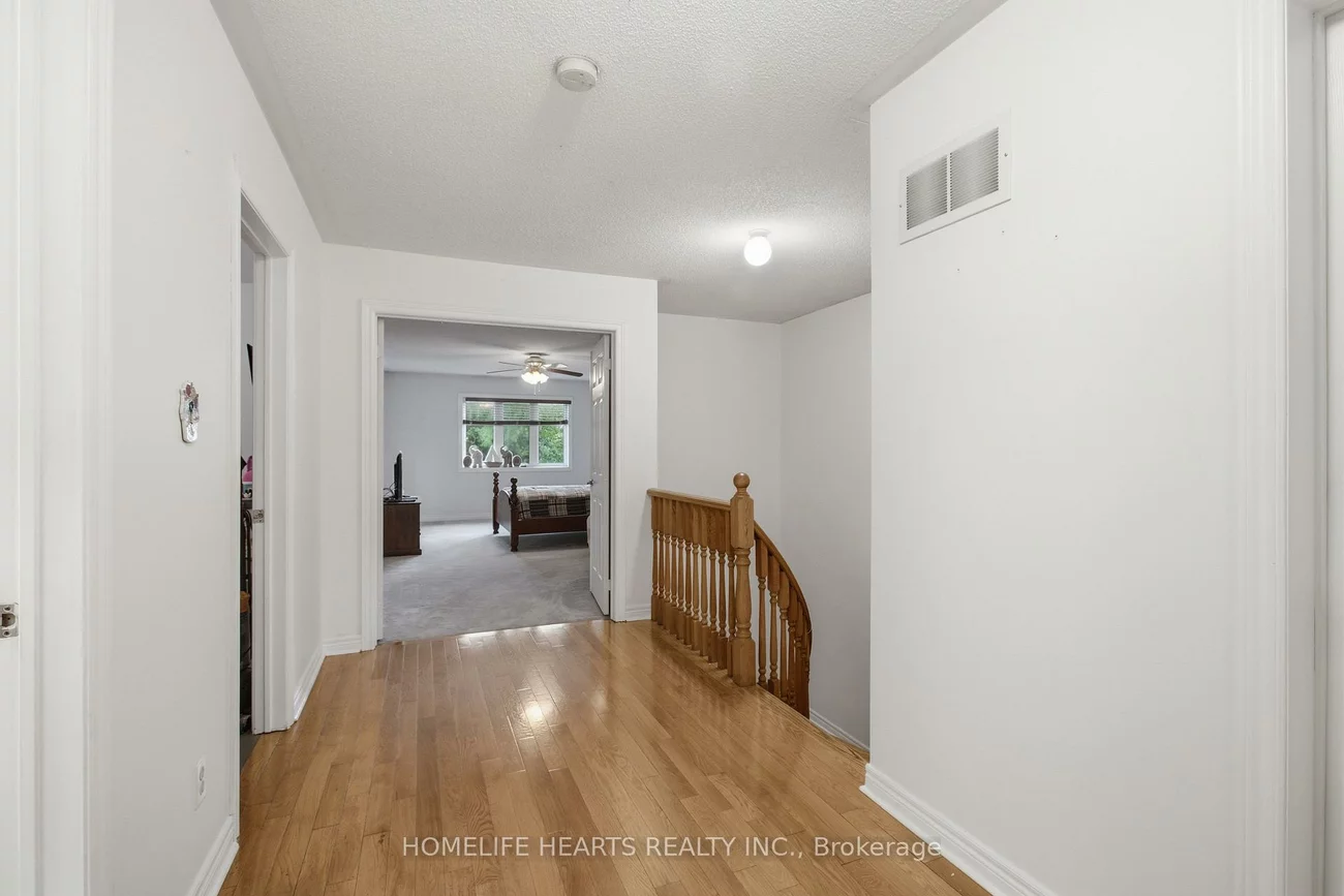 1077, Knotty Pine, Meadowvale Village, Mississauga