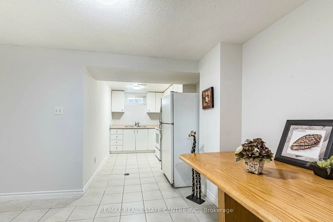 1124, Shagbark, Creditview, Mississauga