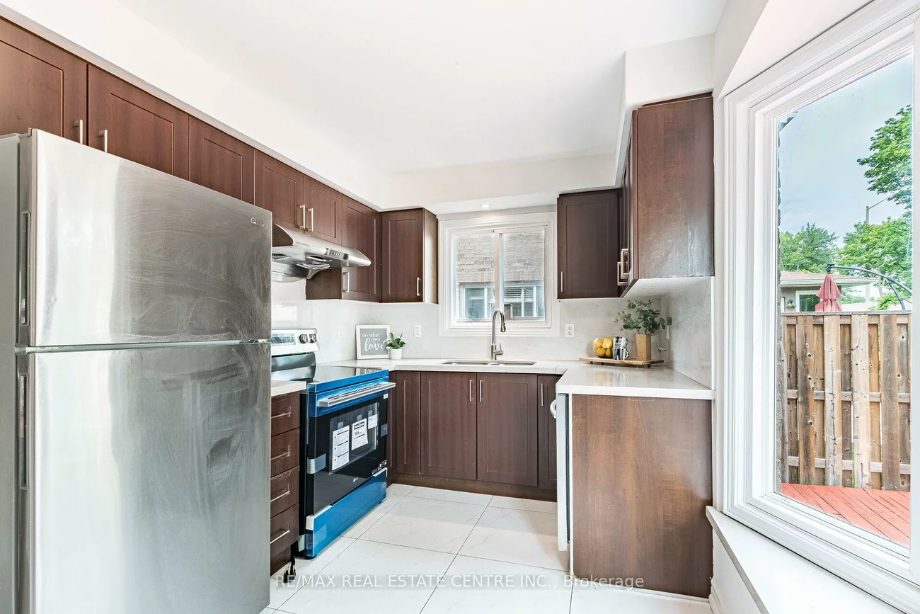 1124, Shagbark, Creditview, Mississauga