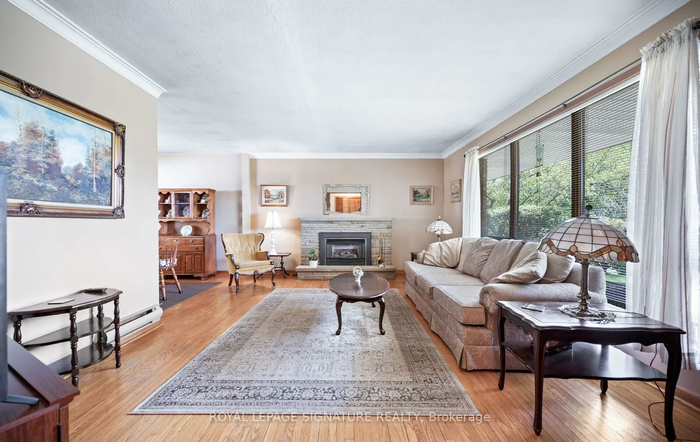 2585, Jarvis, Erindale, Mississauga
