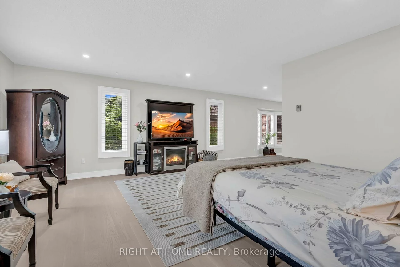 4487, Inchbury, Central Erin Mills, Mississauga