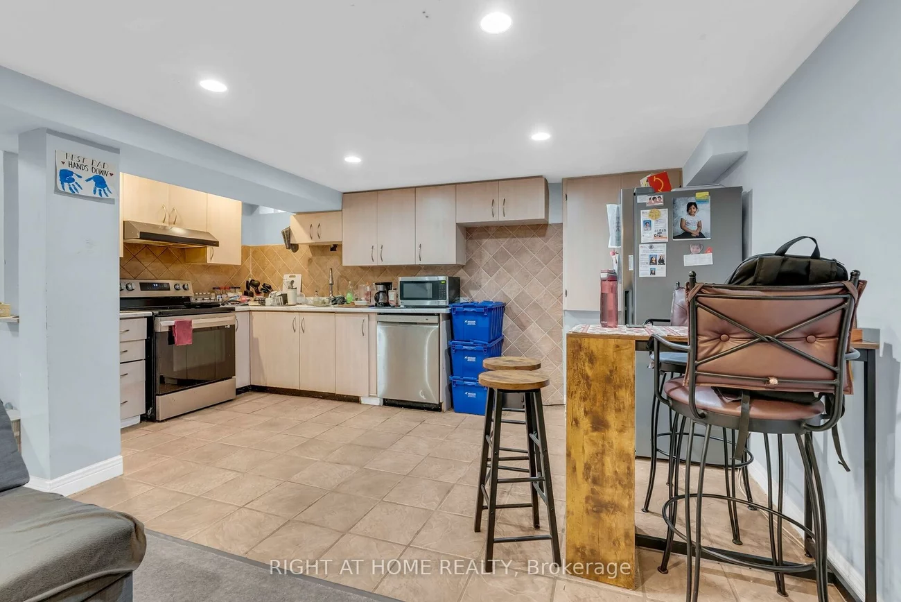 4487, Inchbury, Central Erin Mills, Mississauga