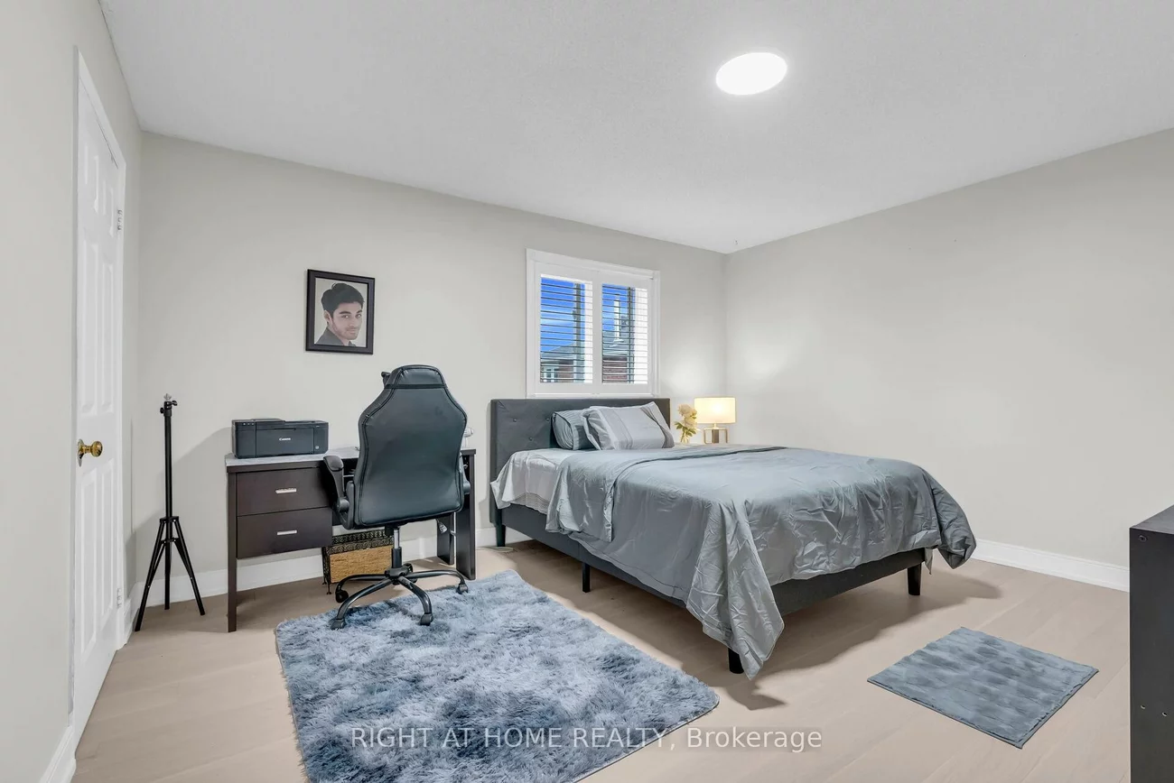 4487, Inchbury, Central Erin Mills, Mississauga