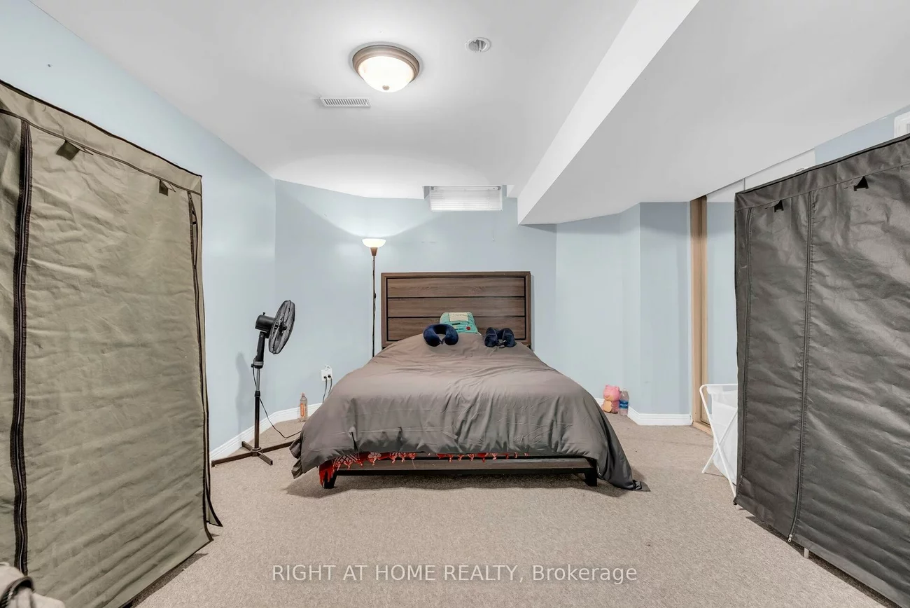 4487, Inchbury, Central Erin Mills, Mississauga