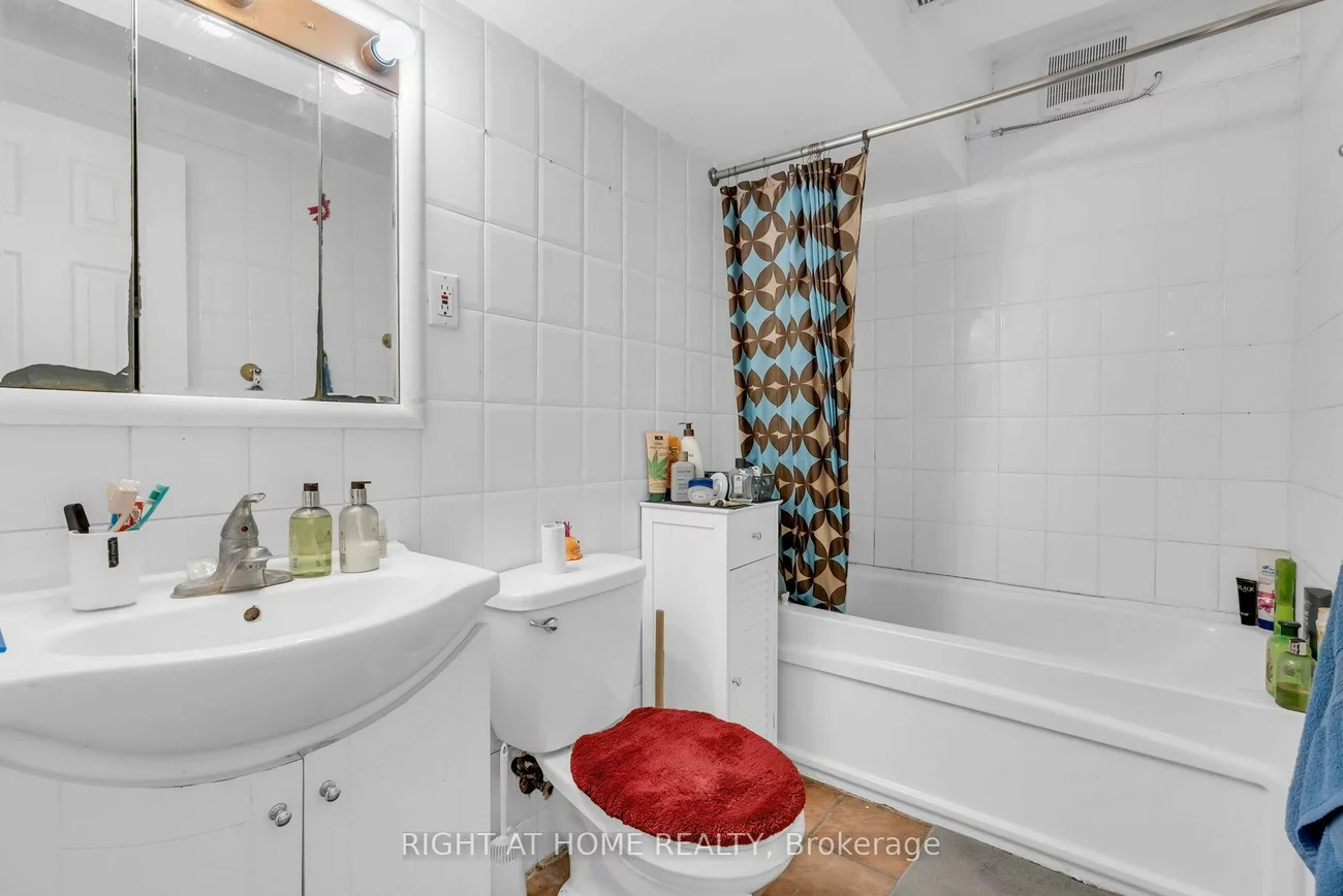 4487, Inchbury, Central Erin Mills, Mississauga