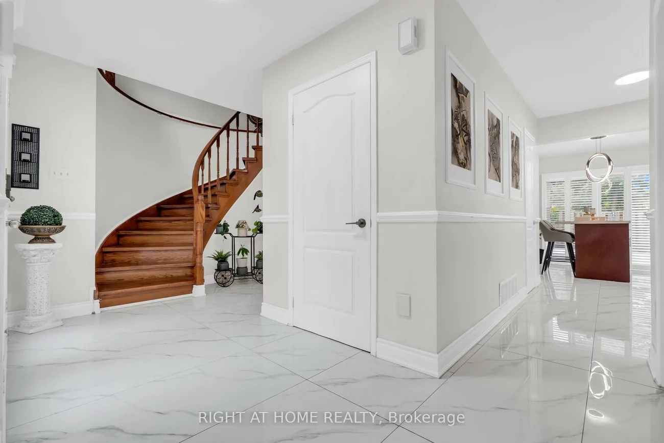 4487, Inchbury, Central Erin Mills, Mississauga