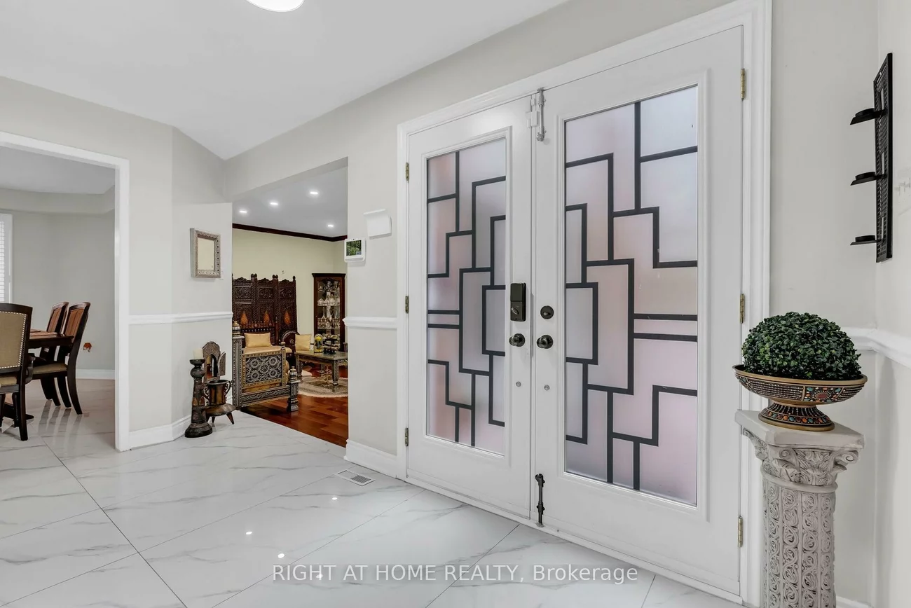 4487, Inchbury, Central Erin Mills, Mississauga