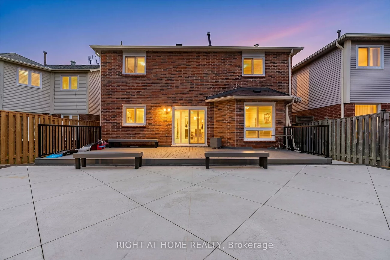 4487, Inchbury, Central Erin Mills, Mississauga