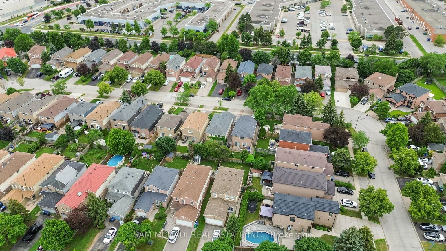 3024, Valcourt, Erin Mills, Mississauga
