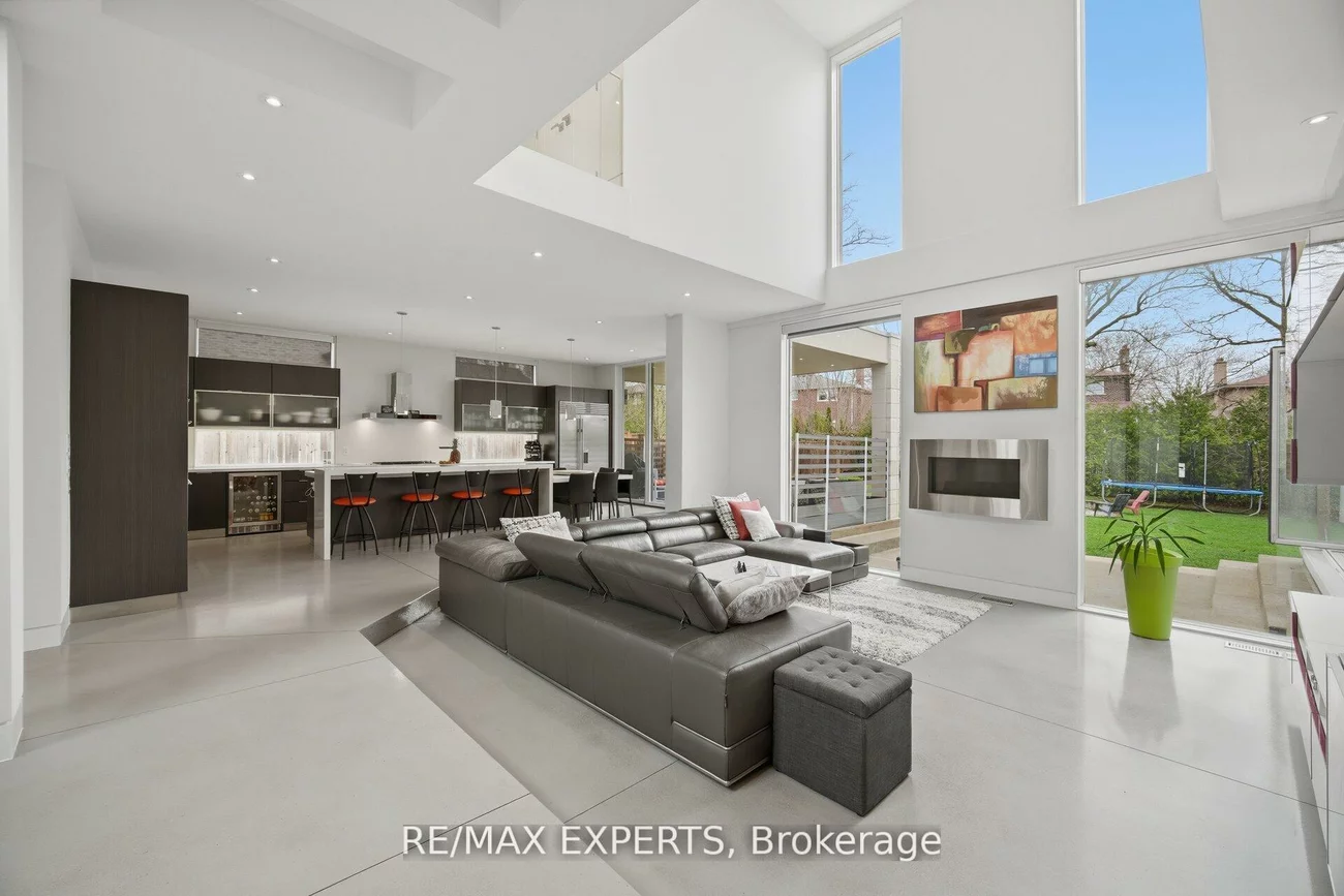 1527, Glenhill, Lorne Park, Mississauga
