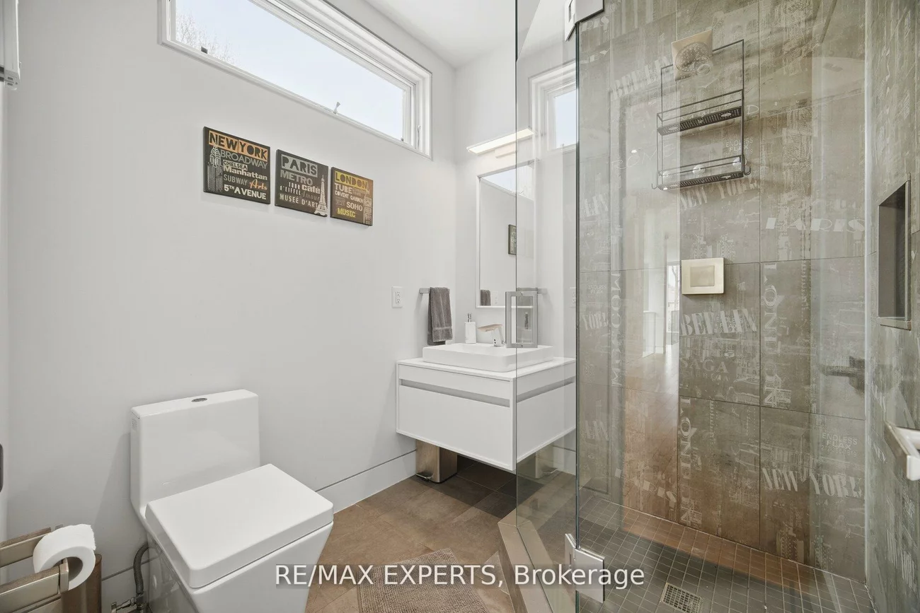 1527, Glenhill, Lorne Park, Mississauga