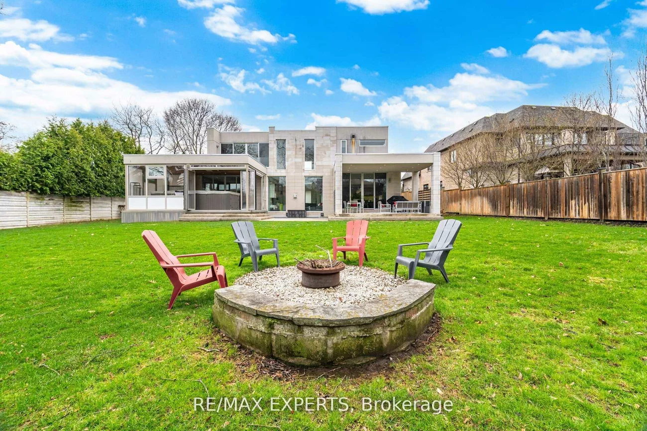 1527, Glenhill, Lorne Park, Mississauga