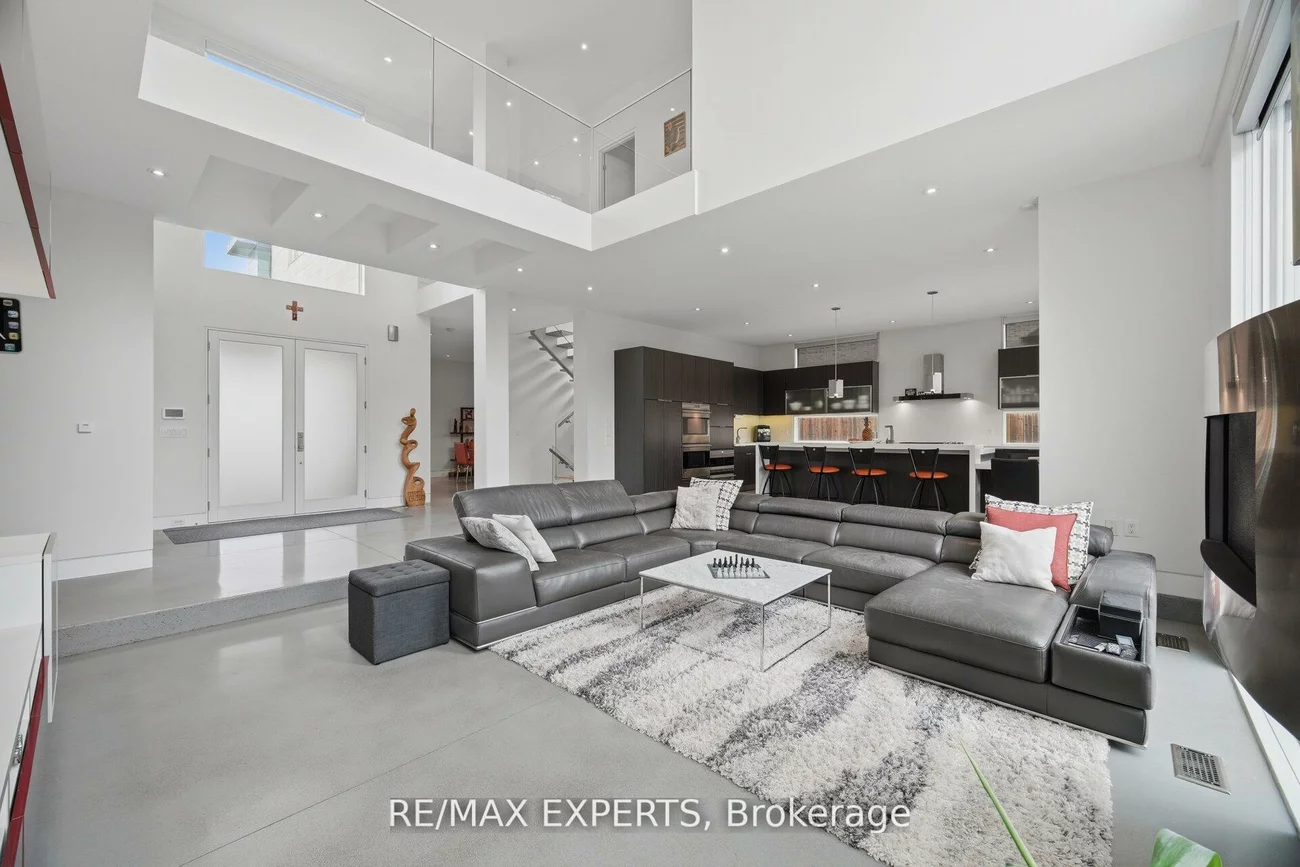 1527, Glenhill, Lorne Park, Mississauga