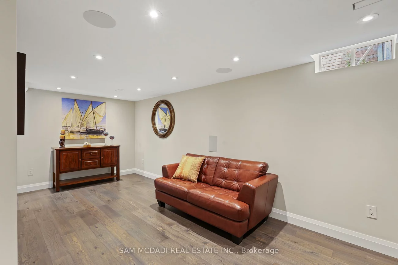 1541, Cuthbert, East Credit, Mississauga