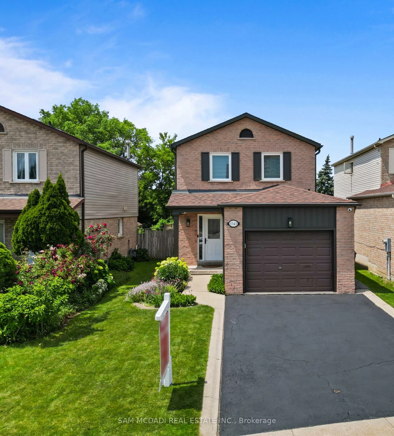 1541, Cuthbert, East Credit, Mississauga