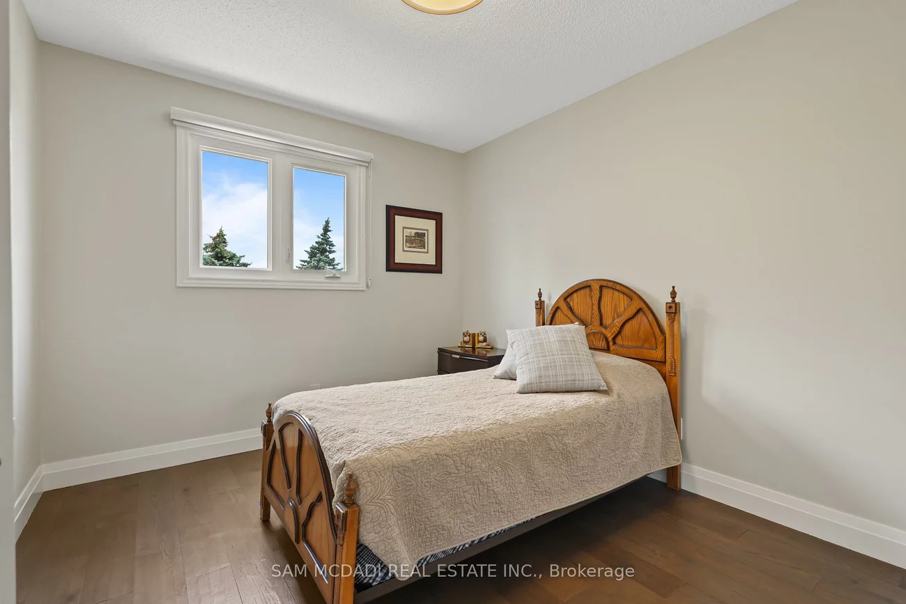 1541, Cuthbert, East Credit, Mississauga