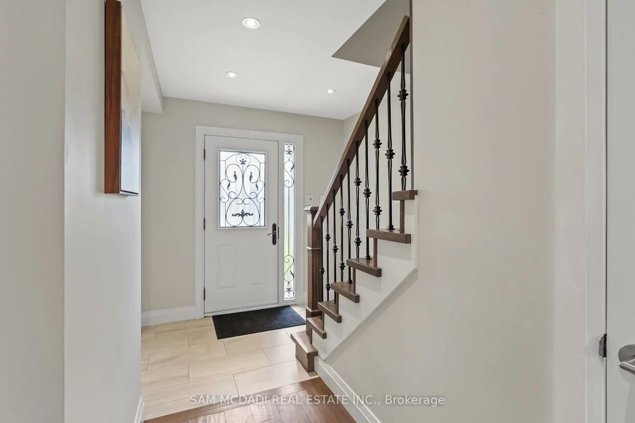 1541, Cuthbert, East Credit, Mississauga