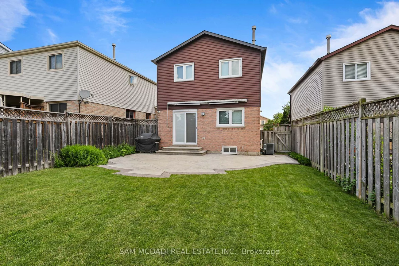 1541, Cuthbert, East Credit, Mississauga